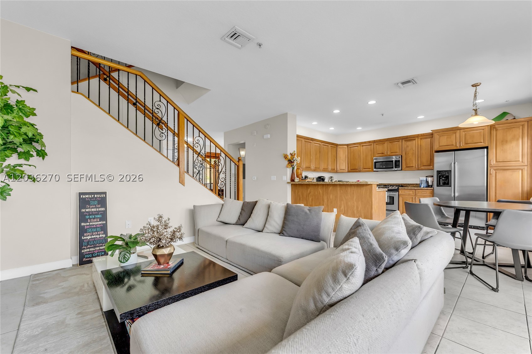 VILLA ALHAMBRA CONDO - Residential