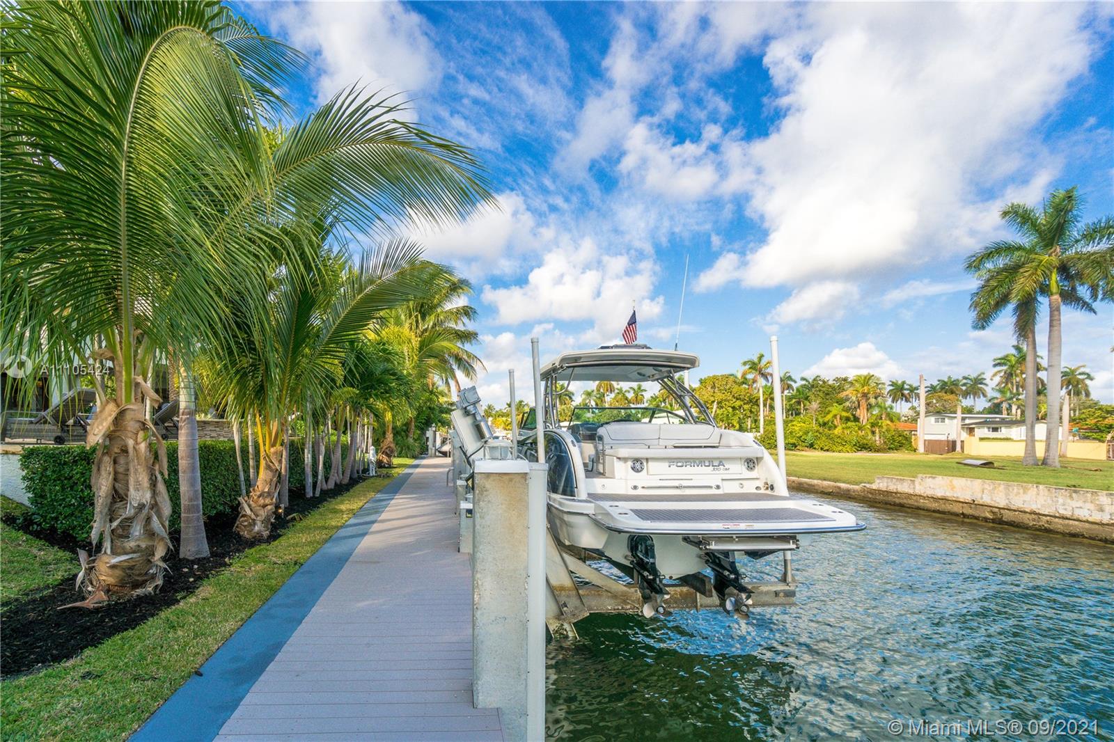 BAYSHORE ESTATES - Residential