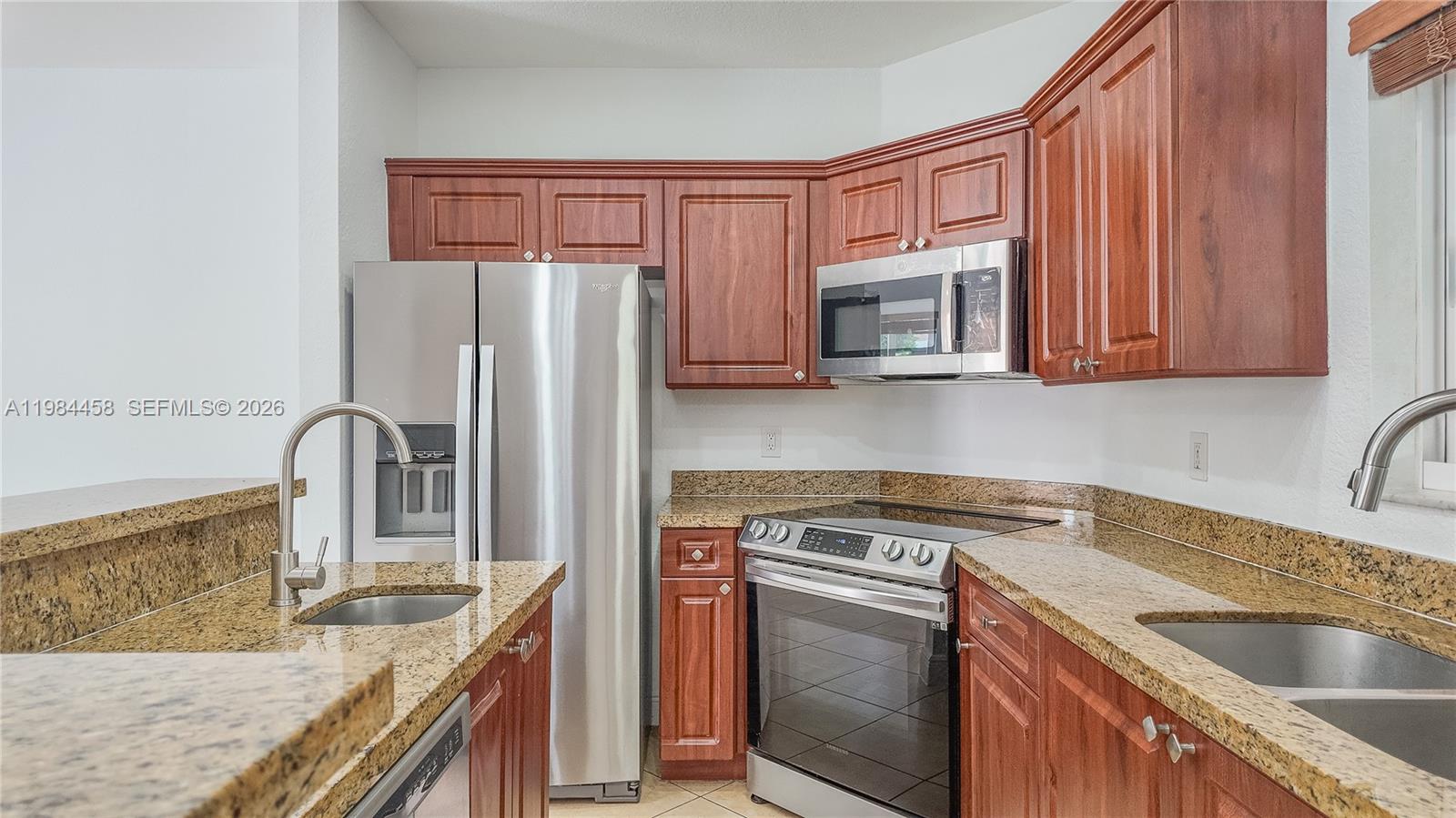 THE VILLAGE AT WEST MIAMI - Residential