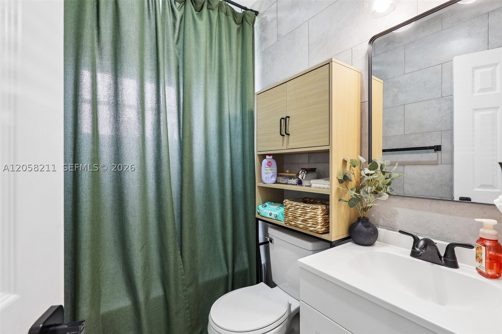MC CALL PARK - Residential Income