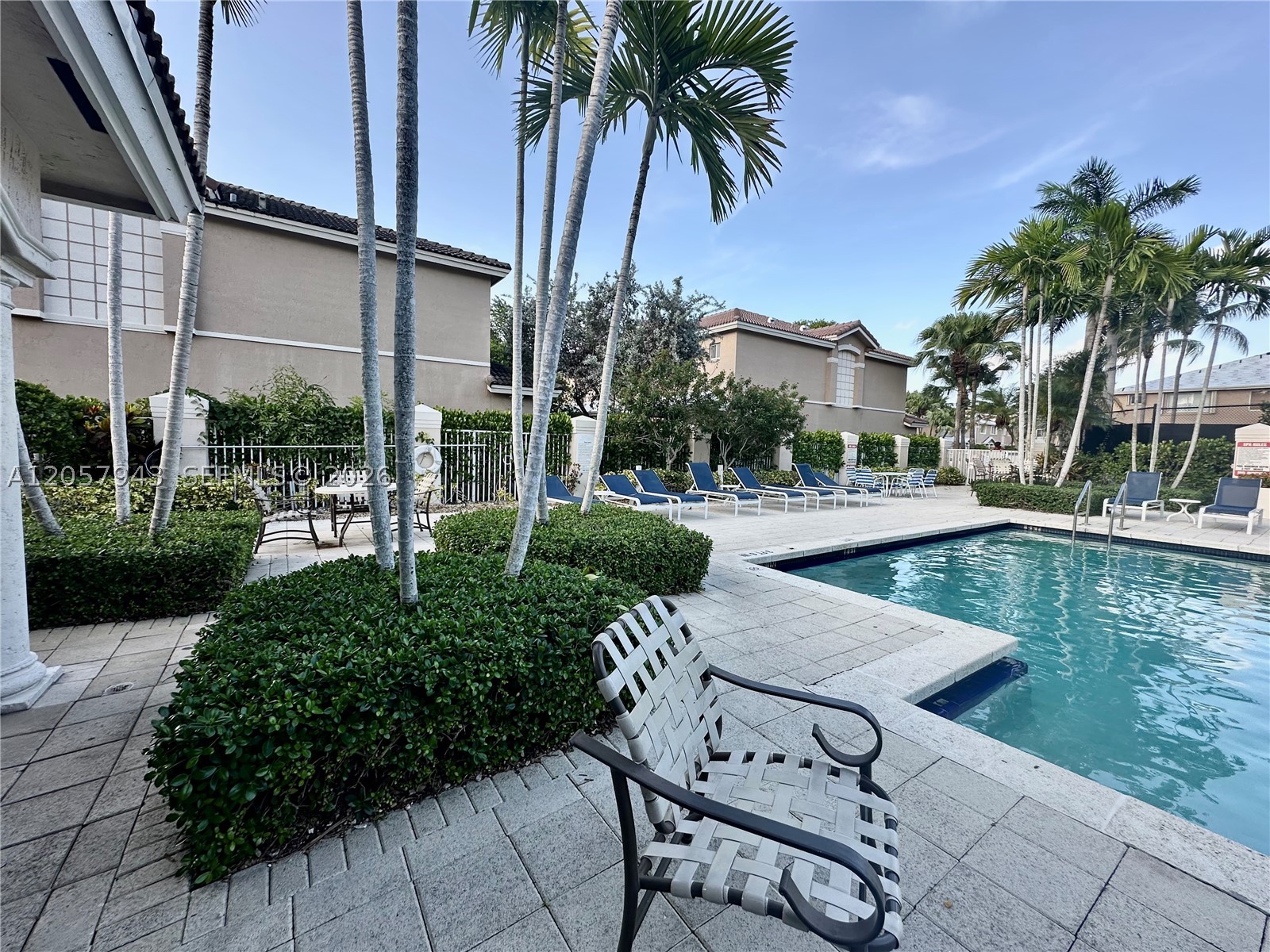 LAS BRISAS AT DORAL CONDO - Residential