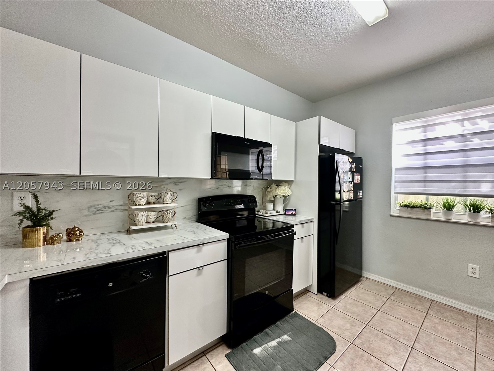 LAS BRISAS AT DORAL CONDO - Residential