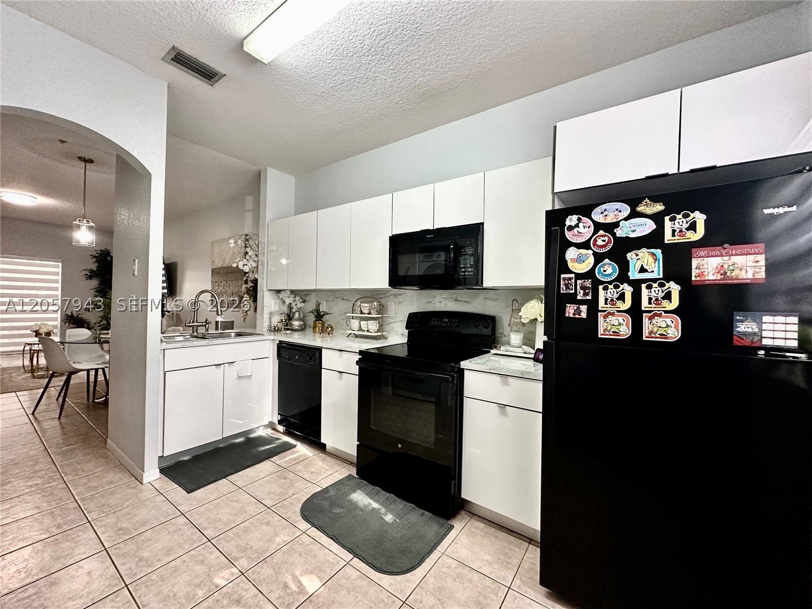 LAS BRISAS AT DORAL CONDO - Residential