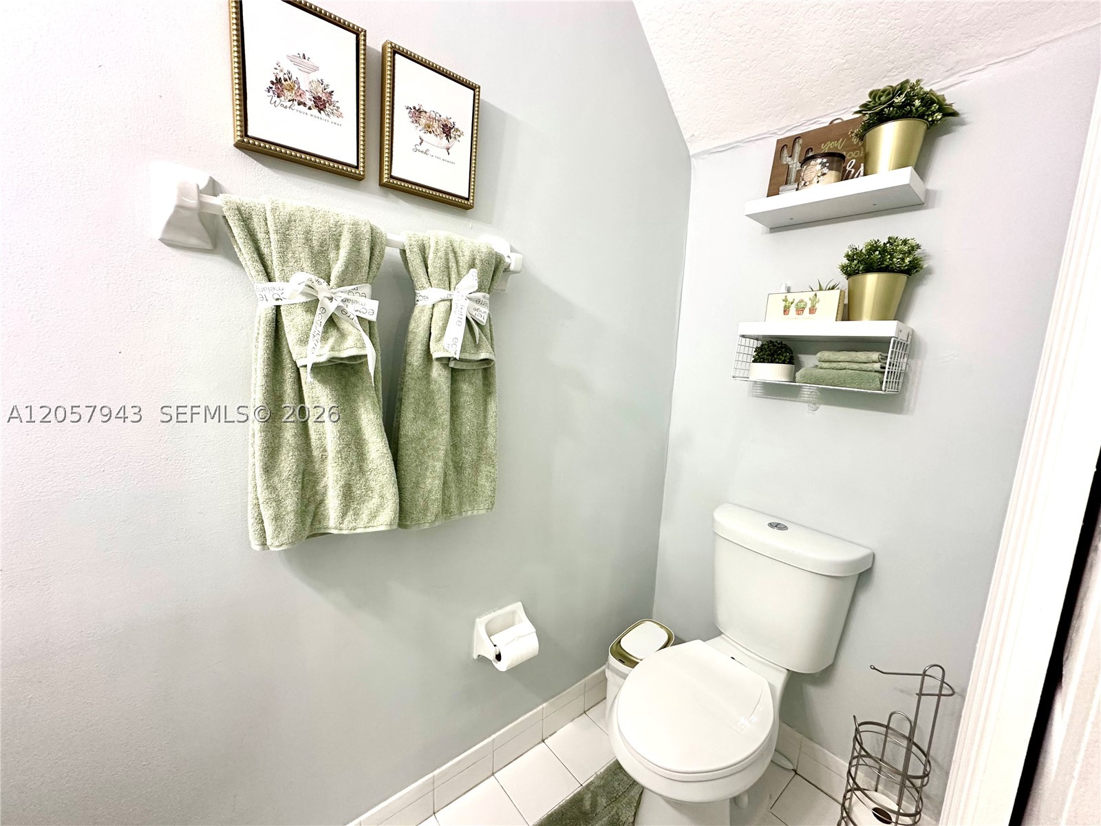 LAS BRISAS AT DORAL CONDO - Residential