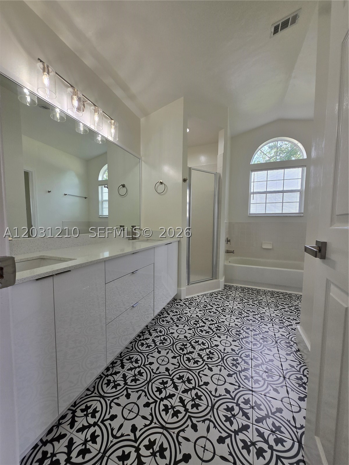 HAILE FOREST UNIT 1 - Residential Lease