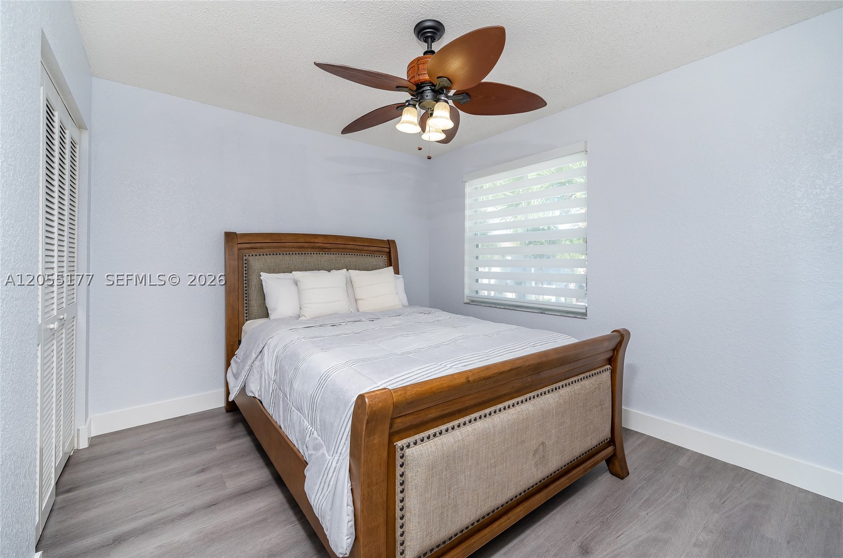PEMBROKE SHORES - Residential