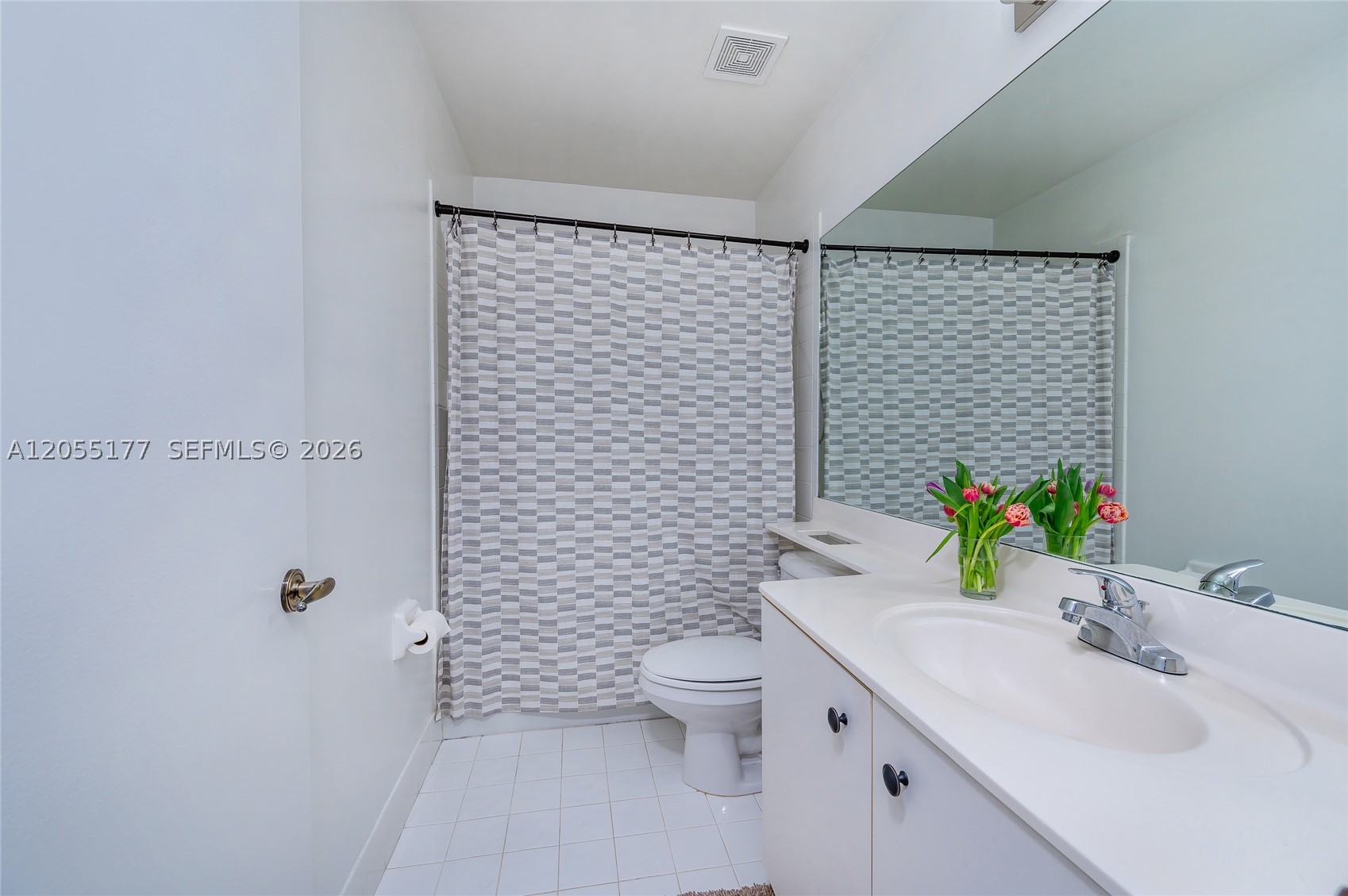 PEMBROKE SHORES - Residential