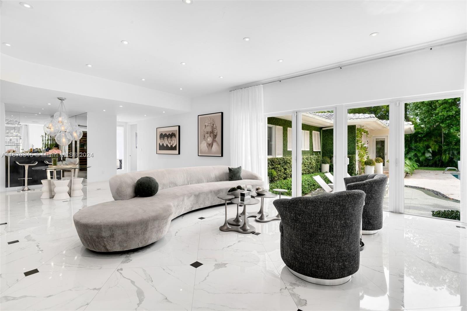 NAUTILUS EXTENSION 3RD - Residential