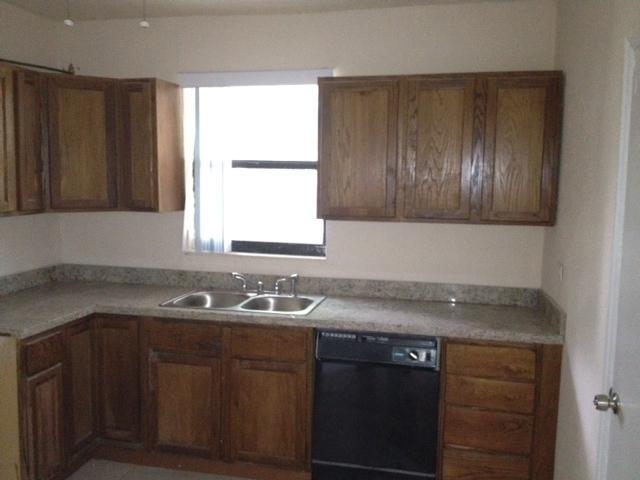 ELEANOR PARK - Residential Lease