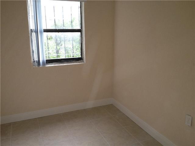ELEANOR PARK - Residential Lease