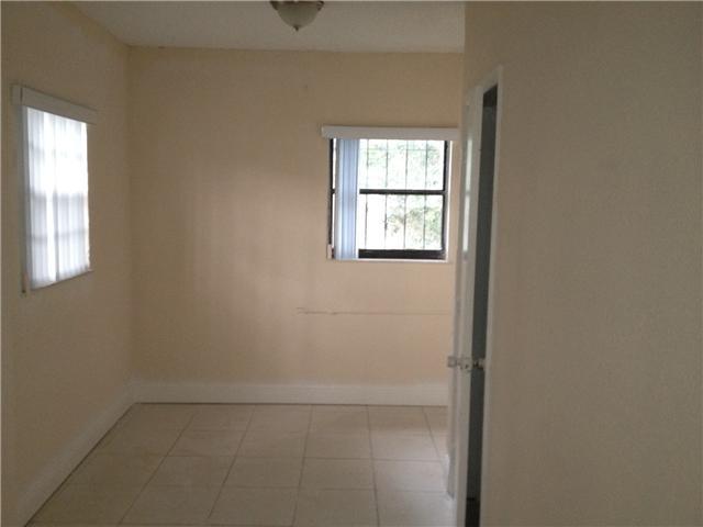 ELEANOR PARK - Residential Lease