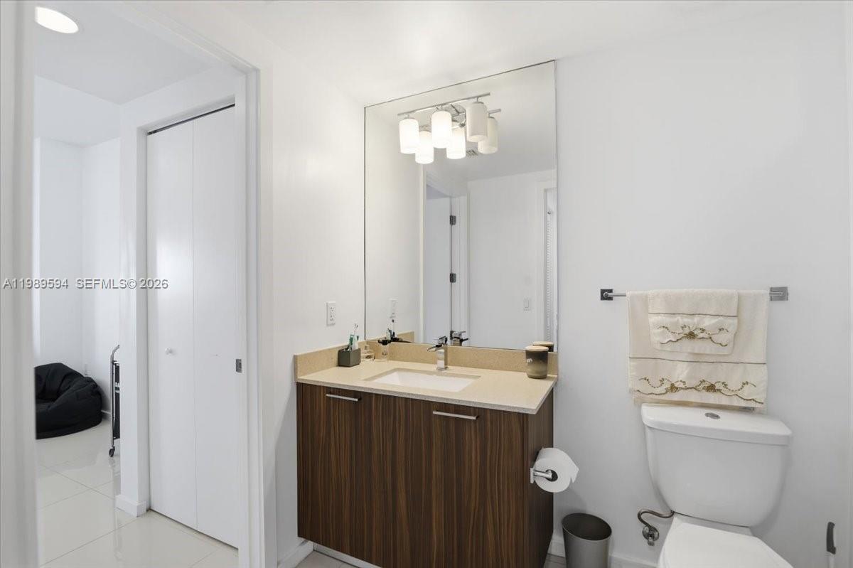 5252 PASEO CONDO - Residential