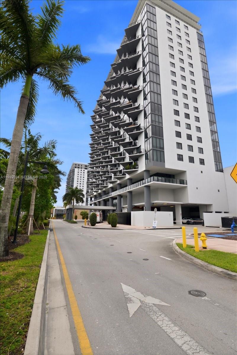 5252 PASEO CONDO - Residential