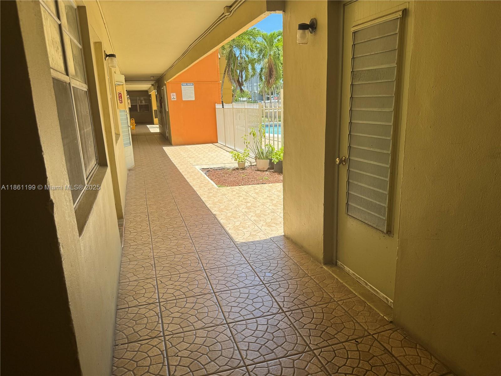 THE PALMS 51 CONDO - Residential