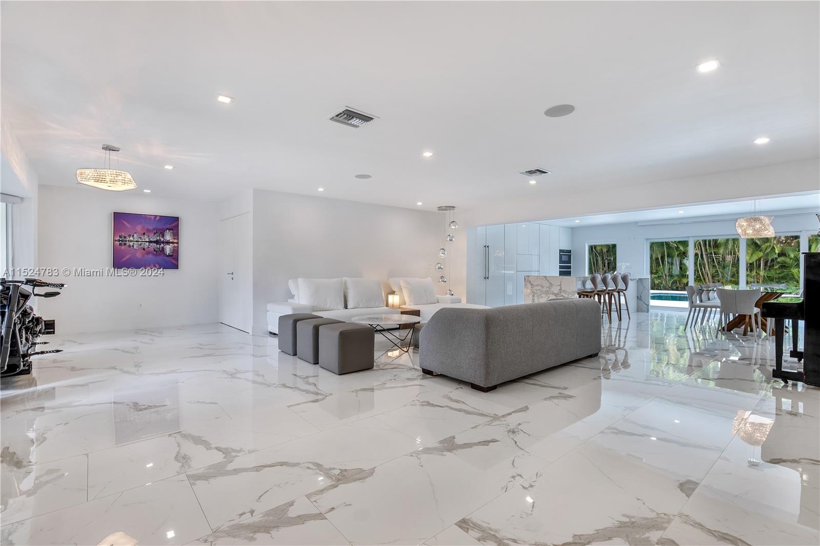 HIGHLAND OAK GARDENS SEC - Residential Lease