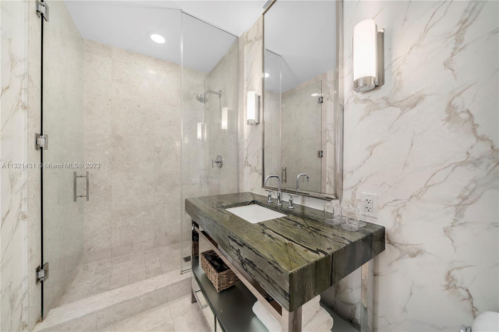 BAL HARBOUR NORTH SOUTH C - Residential