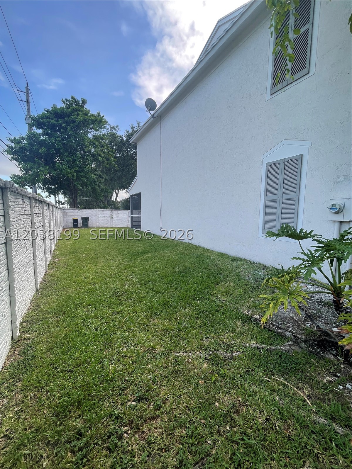 BANYAN OAKRIDGE COMMERCIA - Residential Lease