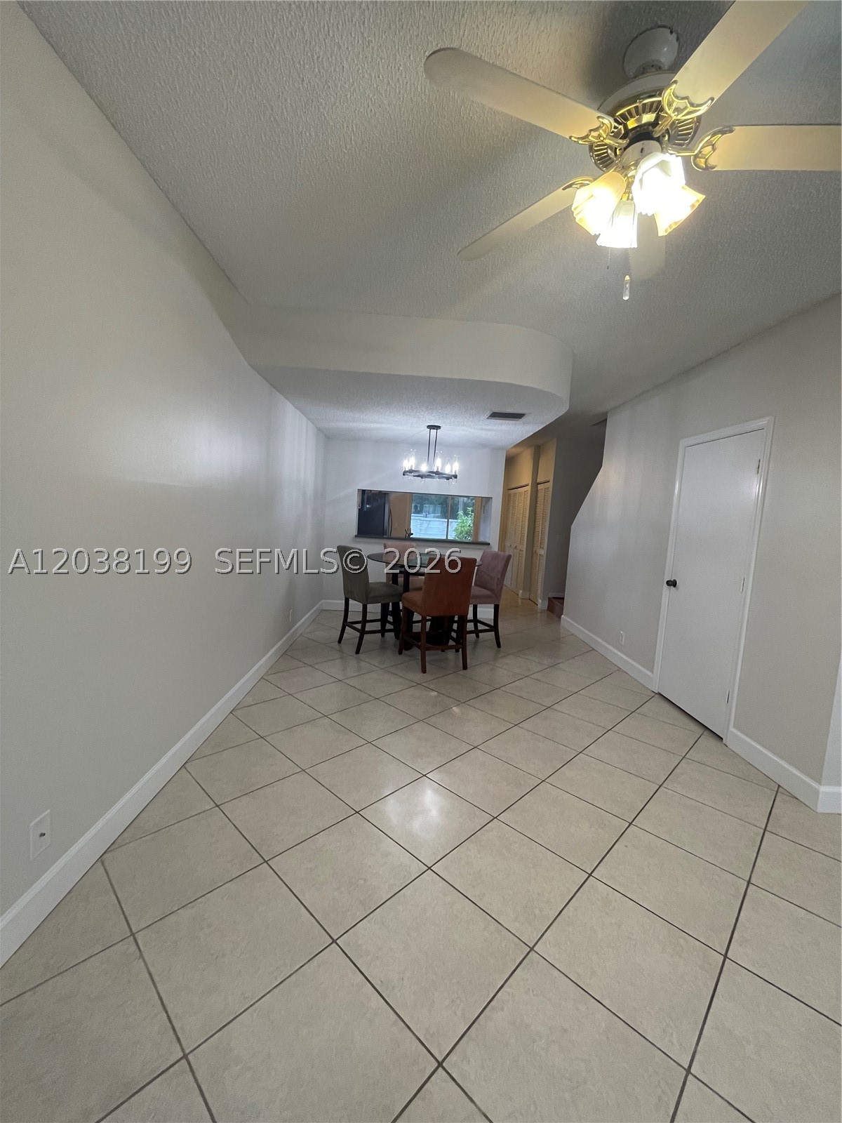 BANYAN OAKRIDGE COMMERCIA - Residential Lease