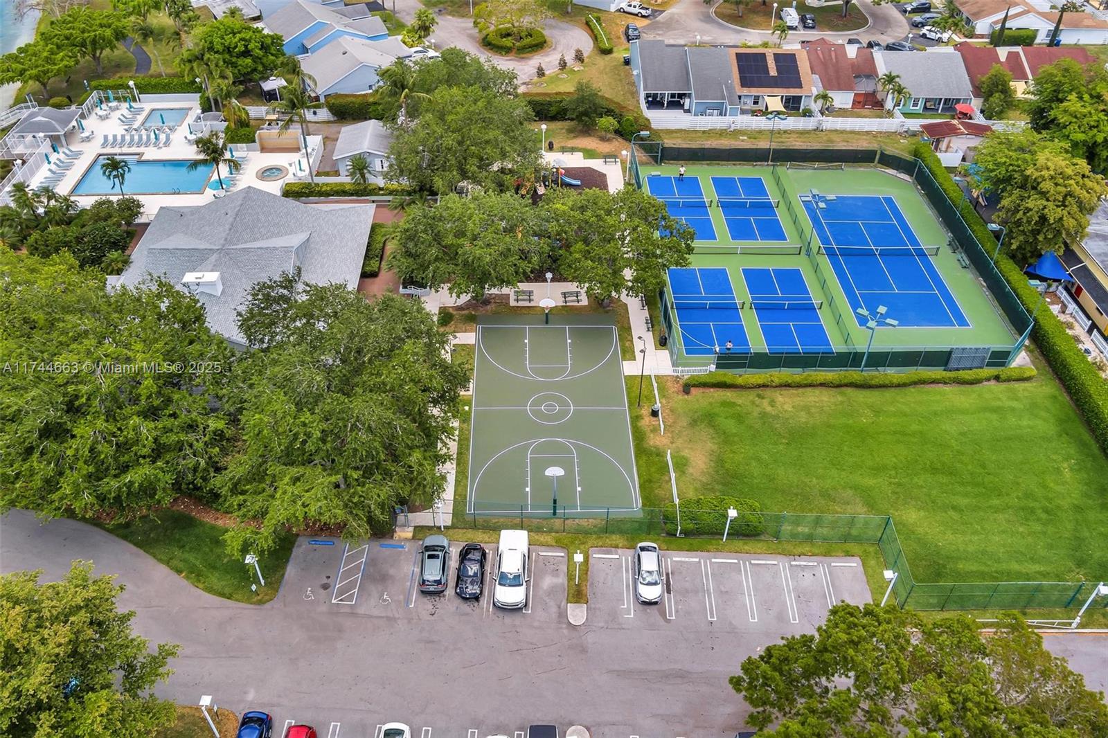 COUNTRY WALK SEC 5 - Residential