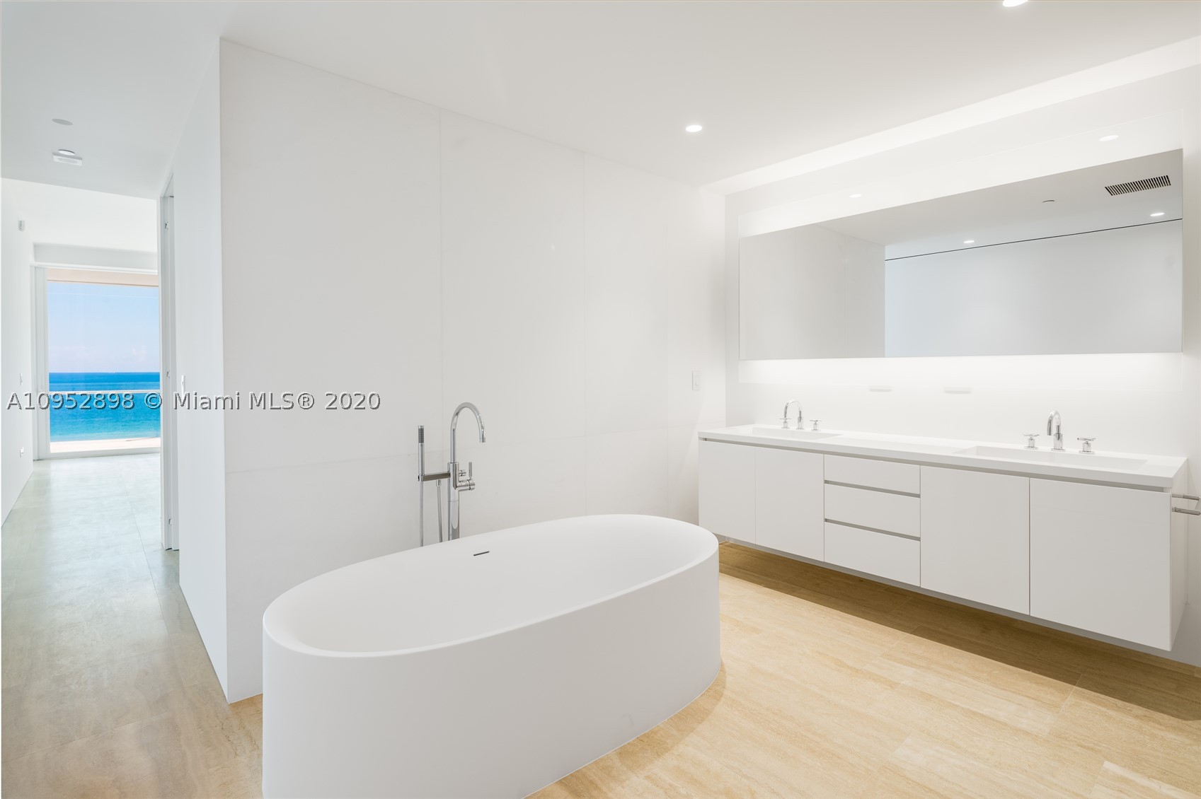 SURF CLUB CONDO - Residential