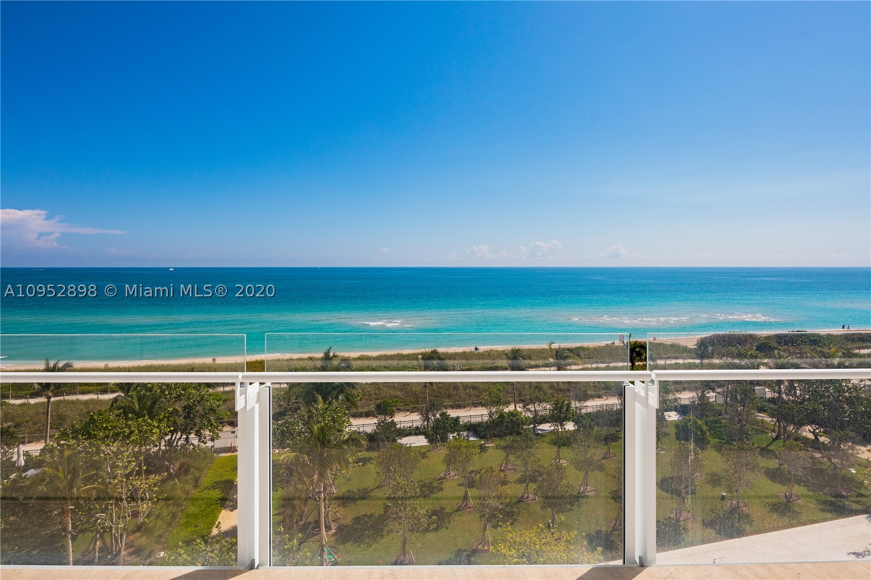 SURF CLUB CONDO - Residential