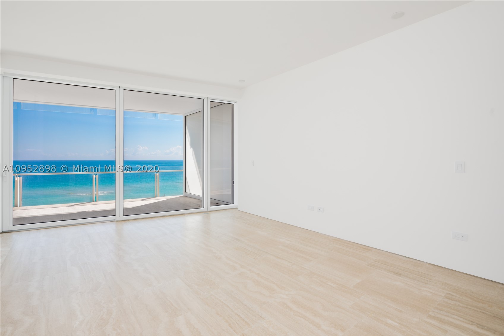 SURF CLUB CONDO - Residential