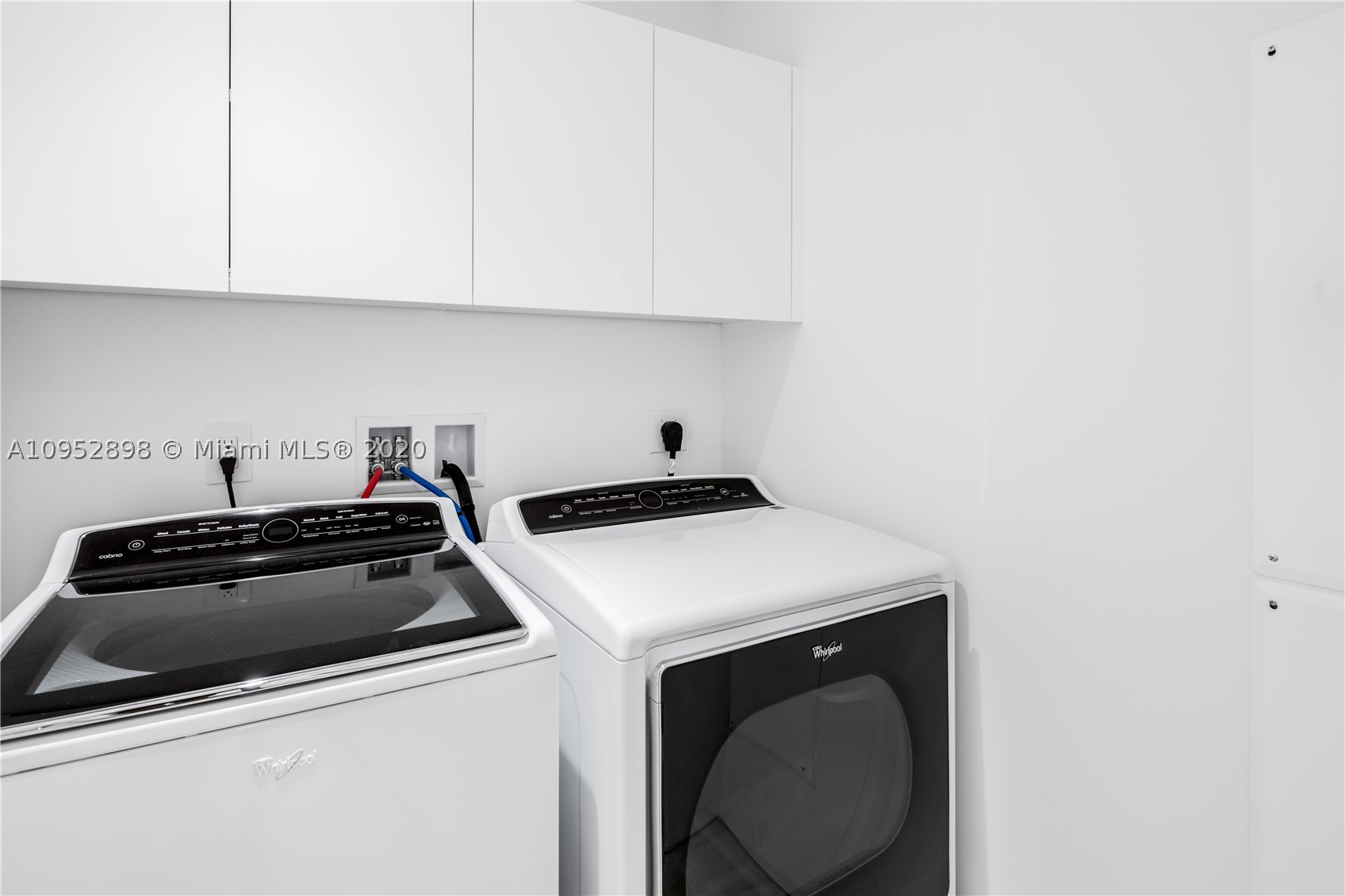 SURF CLUB CONDO - Residential