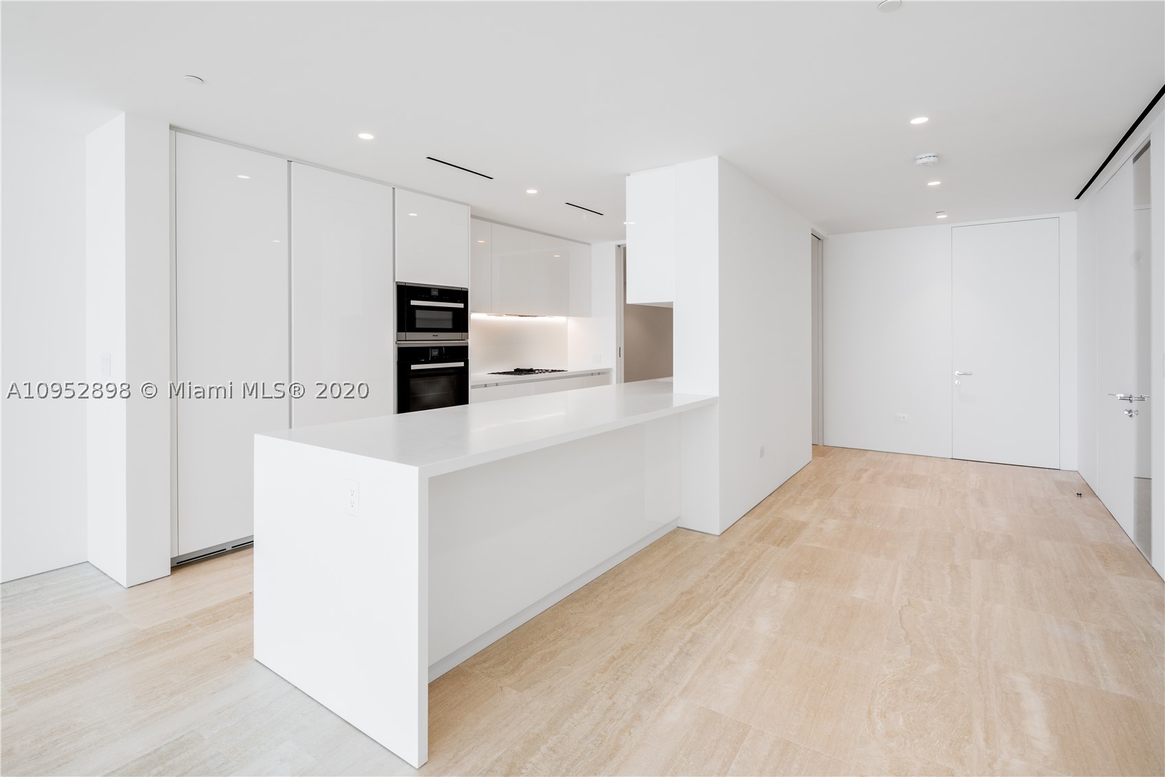 SURF CLUB CONDO - Residential