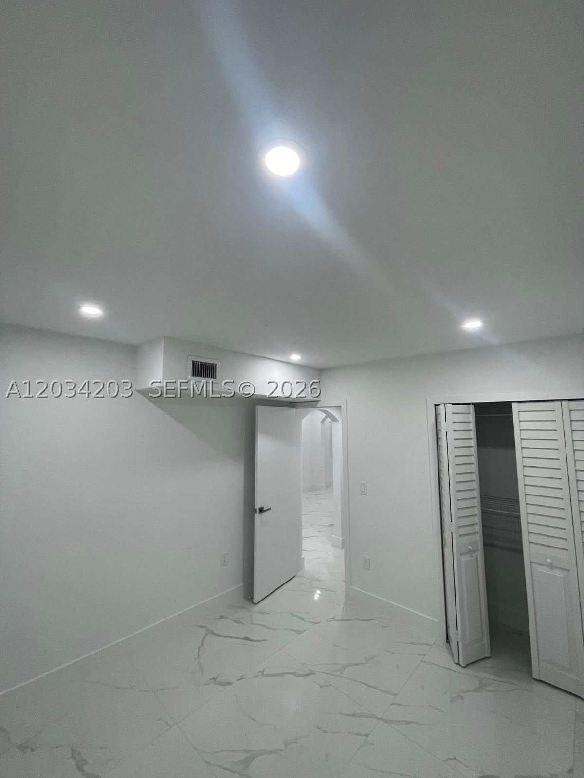 CORAL WAY PK SEC D - Residential Lease