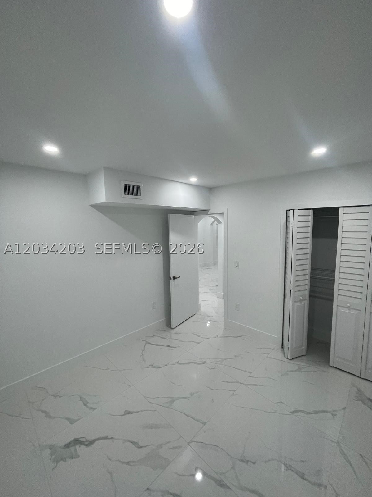 CORAL WAY PK SEC D - Residential Lease