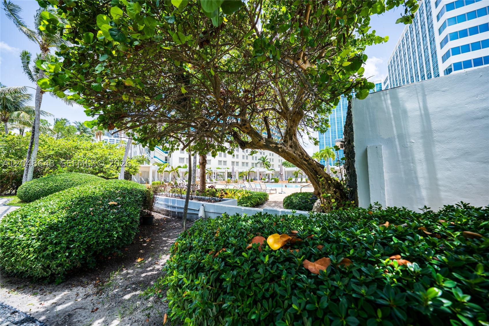 CRYSTAL HOUSE CONDO - Residential