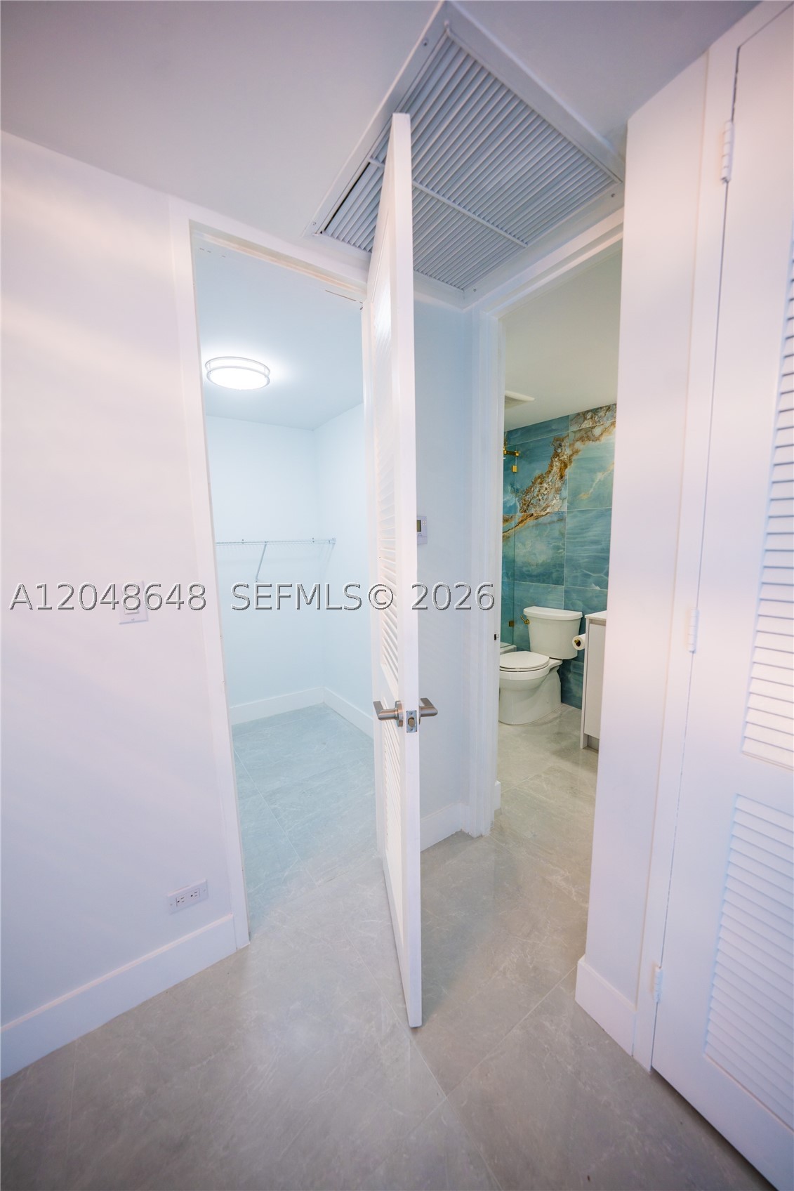 CRYSTAL HOUSE CONDO - Residential