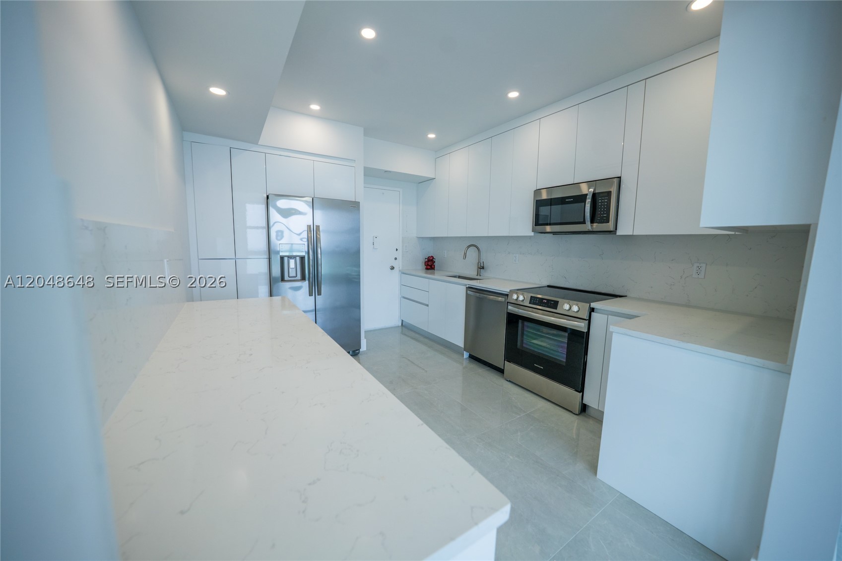 CRYSTAL HOUSE CONDO - Residential