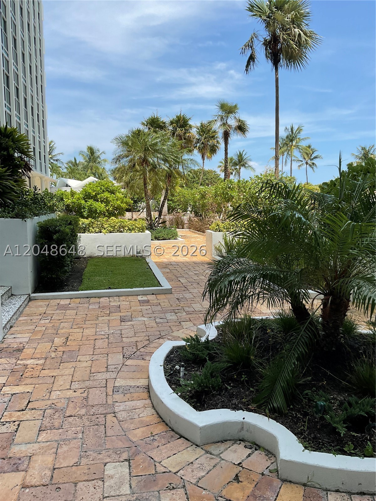 CRYSTAL HOUSE CONDO - Residential