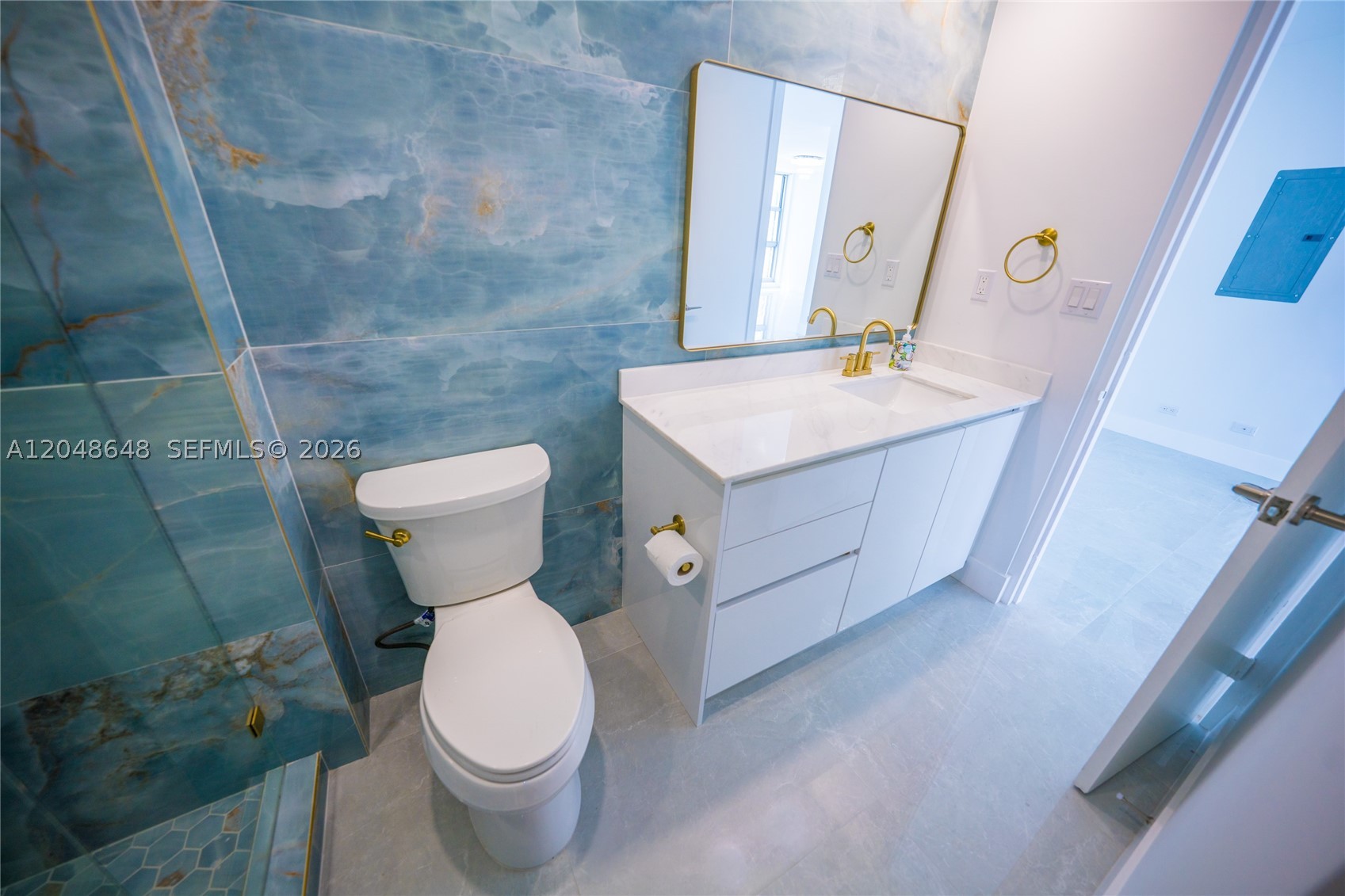 CRYSTAL HOUSE CONDO - Residential
