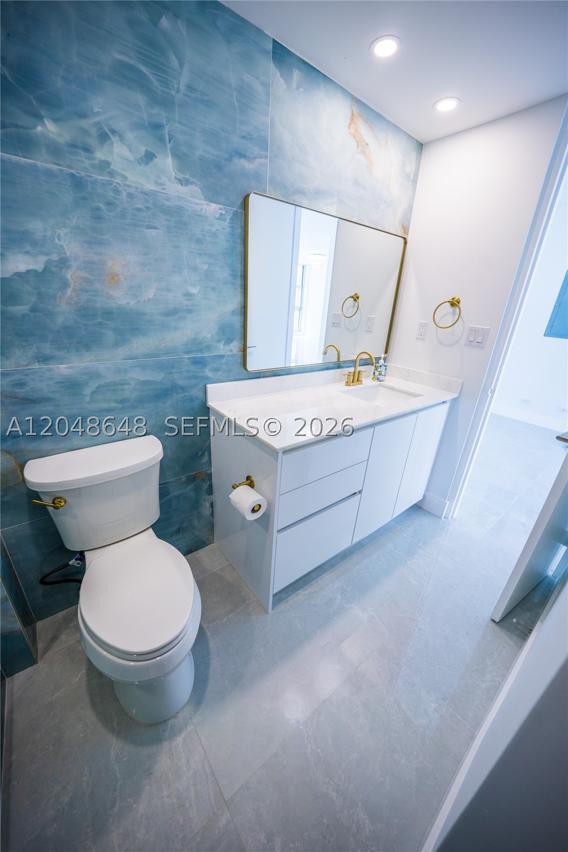 CRYSTAL HOUSE CONDO - Residential