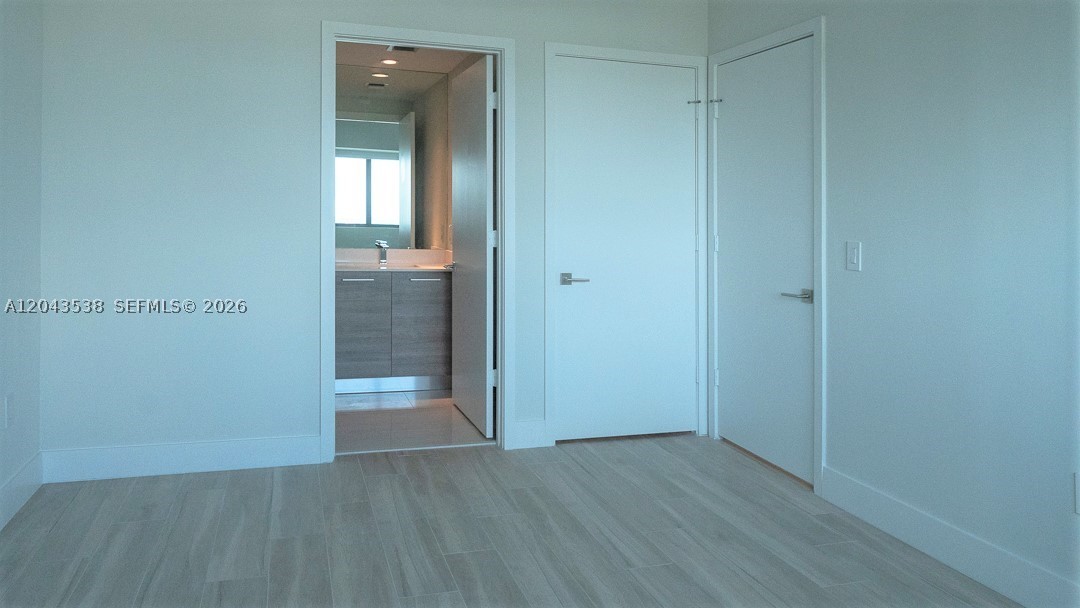 PARAISO BAY CONDO - Residential Lease