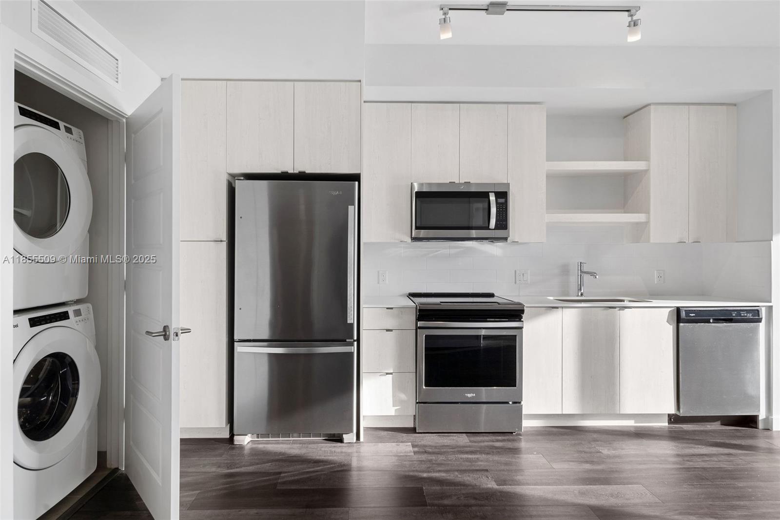 District Flagler Village - Residential Lease