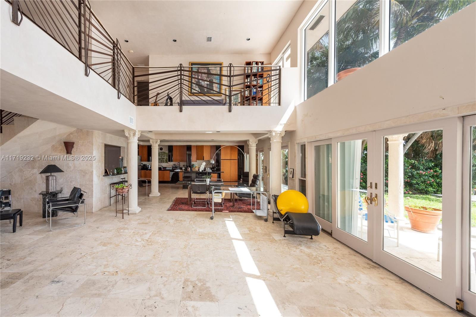 SUNRISE HARBOUR REV PL - Residential