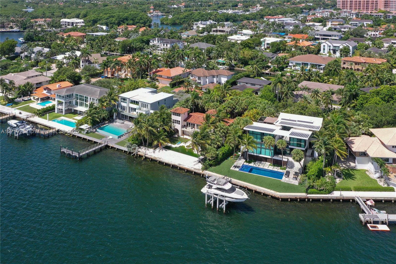 SUNRISE HARBOUR REV PL - Residential