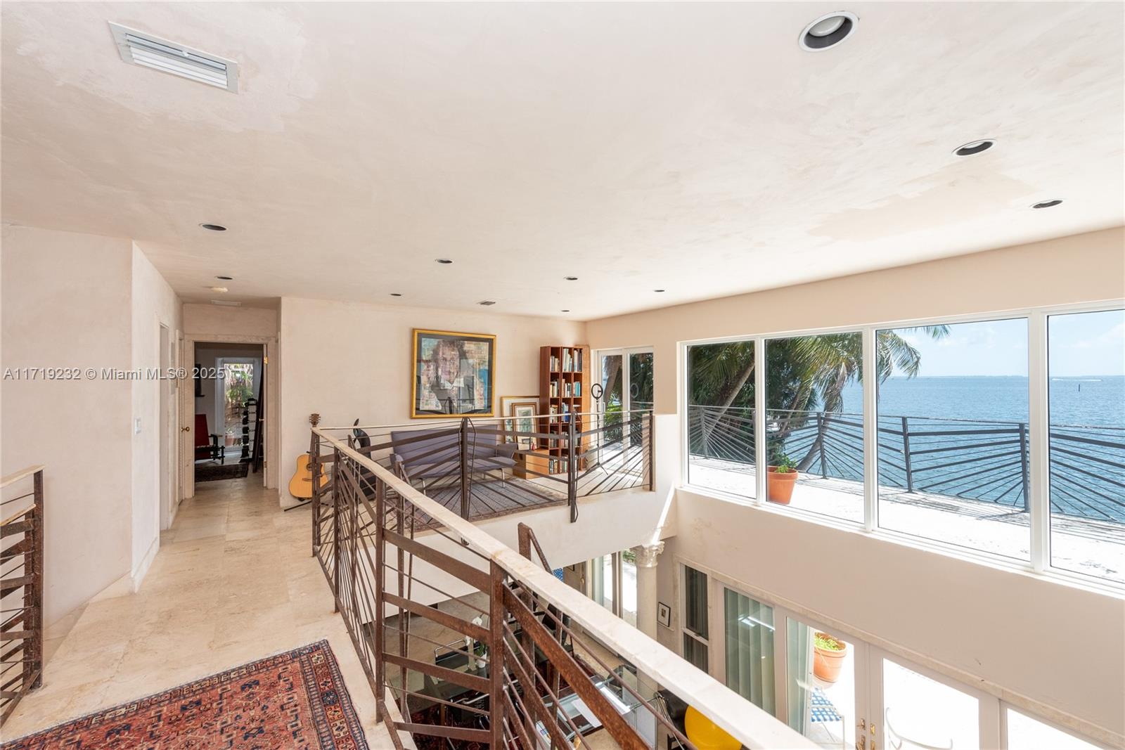 SUNRISE HARBOUR REV PL - Residential