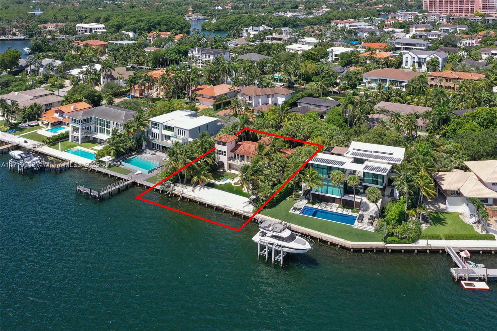 SUNRISE HARBOUR REV PL - Residential