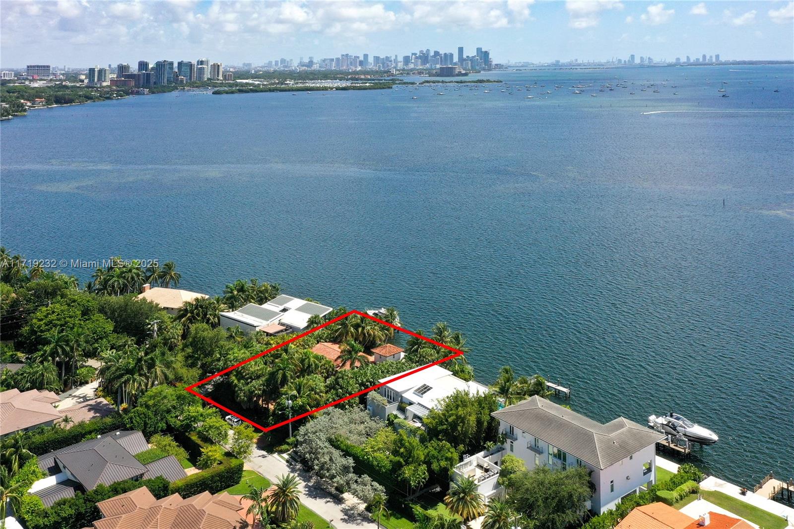 SUNRISE HARBOUR REV PL - Residential