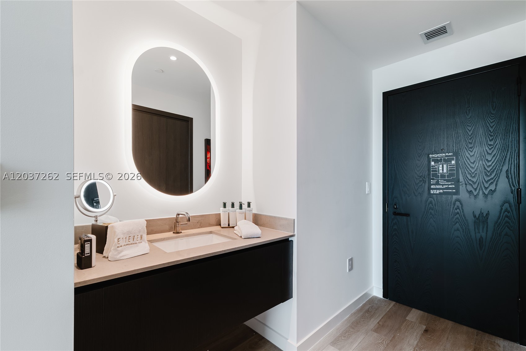 E11EVEN HOTEL & RESIDEN - Residential