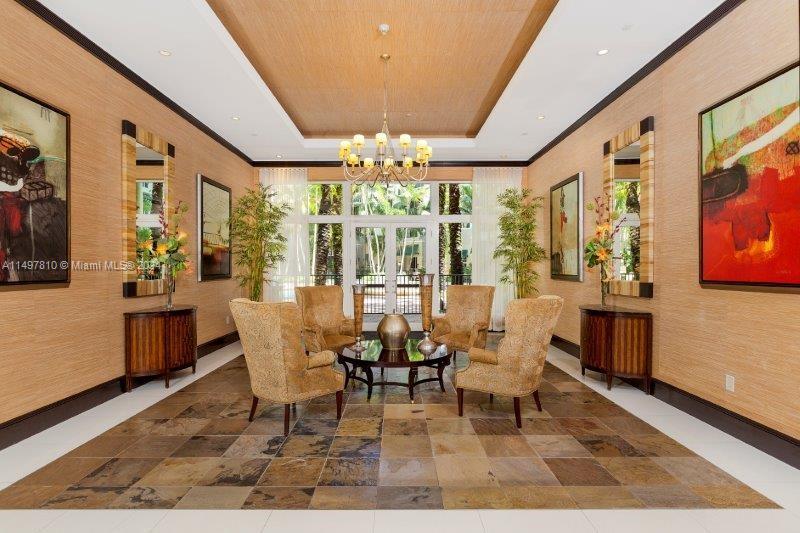 VERANDA CONDO - Residential Lease