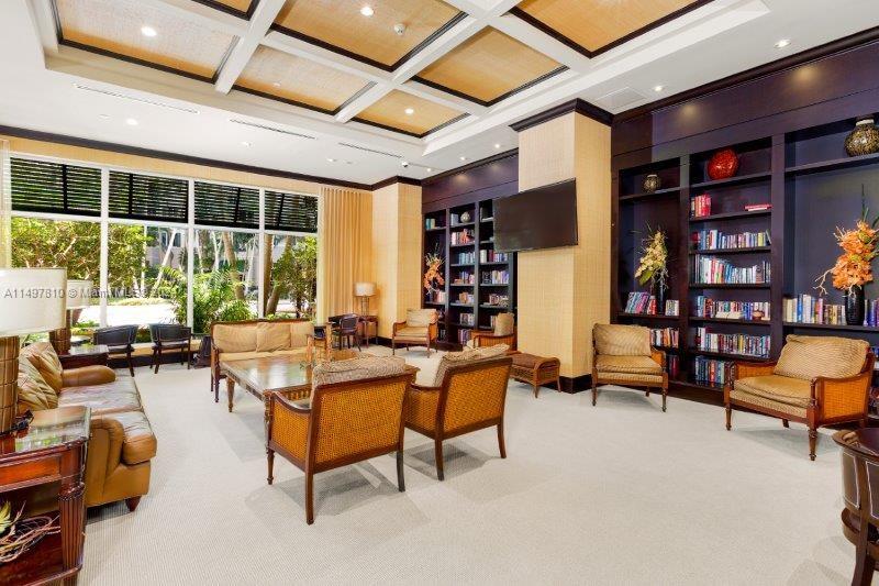 VERANDA CONDO - Residential Lease