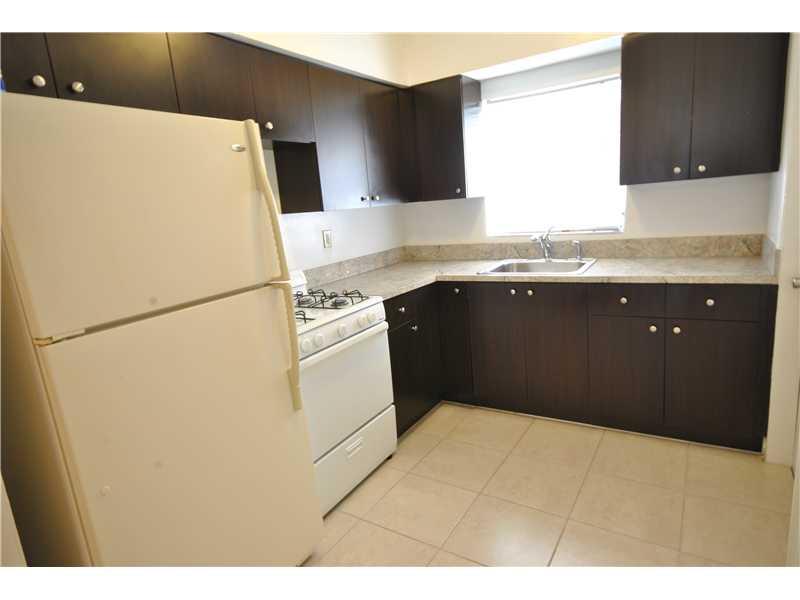 BISCAYNE BEACH SUB - Residential Lease