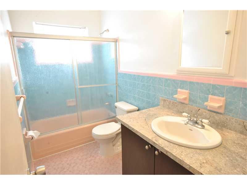BISCAYNE BEACH SUB - Residential Lease