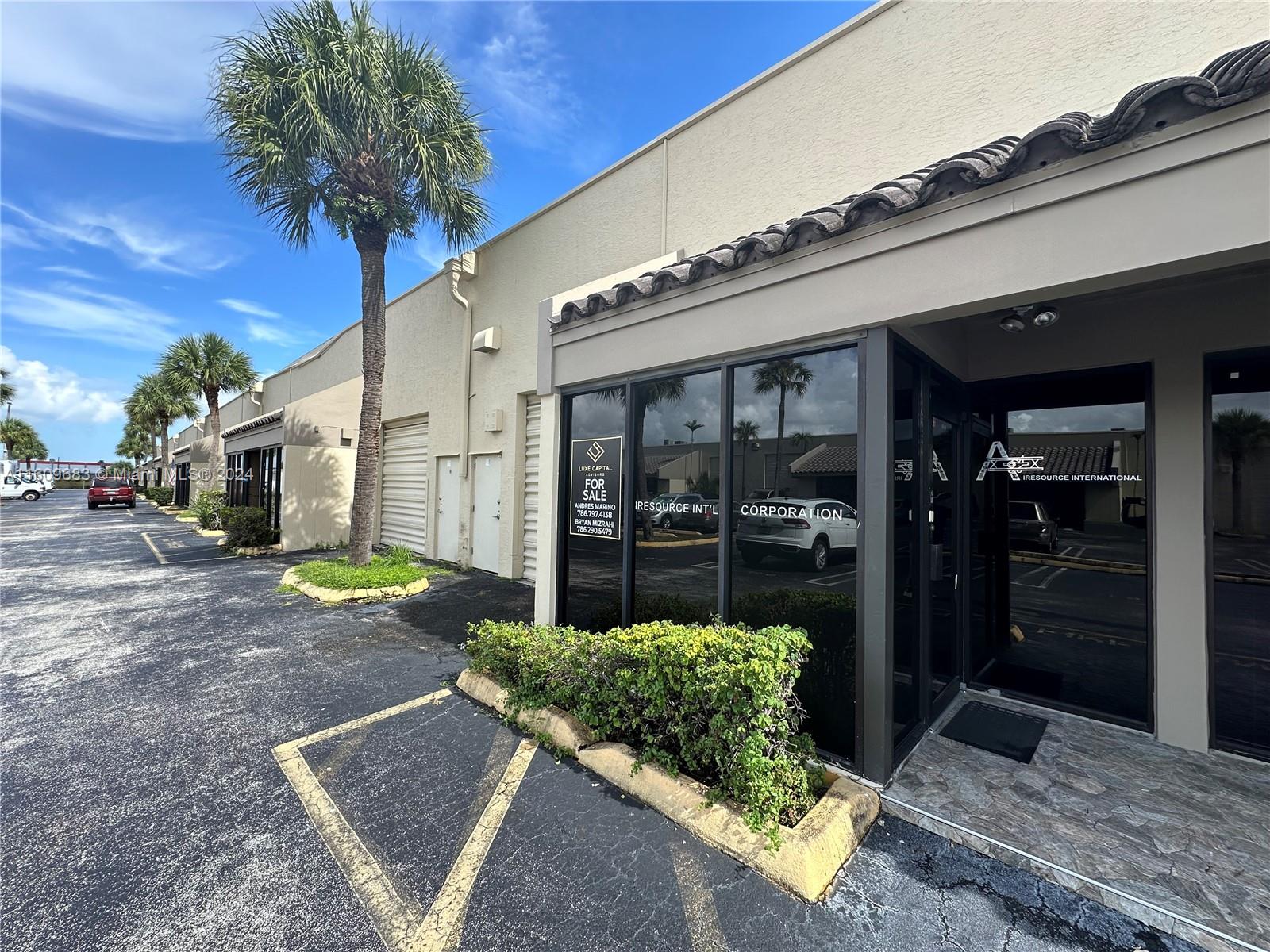 Flex Space located with built out office and functioning bay door near 826 & I-75. This space features two private restrooms, multiple private offices, kitchenette, access to mezzanine and 3 assigned parking spaces.