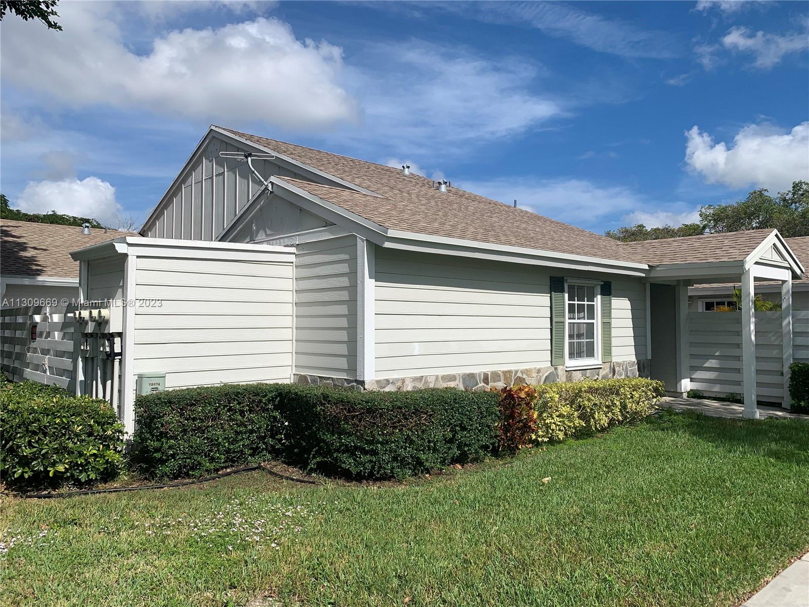 VILG HOMES COUNTRY WALK C - Residential